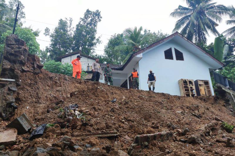 Bangunan SDN 2 Kertosono Trenggalek Rusak Imbas Longsor