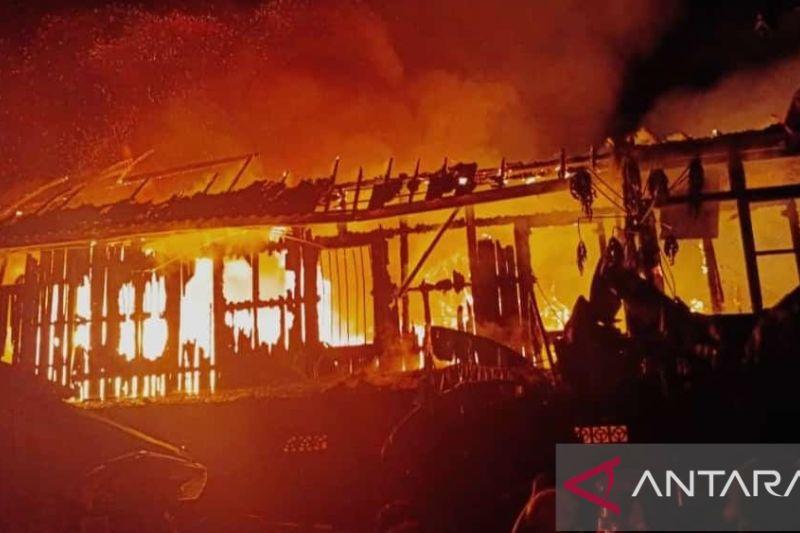 Bangunan TK di Kawasan Depaten Lama Palembang Ludes Terbakar
