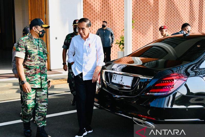 Istana Bantah Jokowi Cek Jalan Rusak di Lampung dengan Helikopter