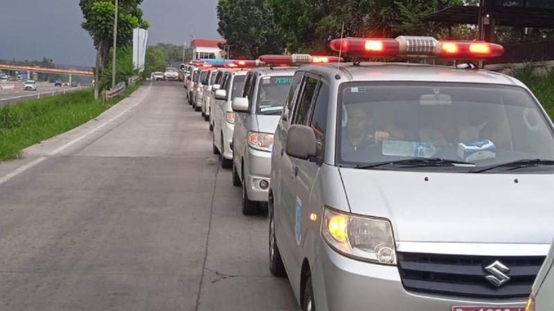 Puluhan Ambulans Dinkes Tangsel Meluncur, Guna Evakuasi Korban Kecelakaan di Guci
