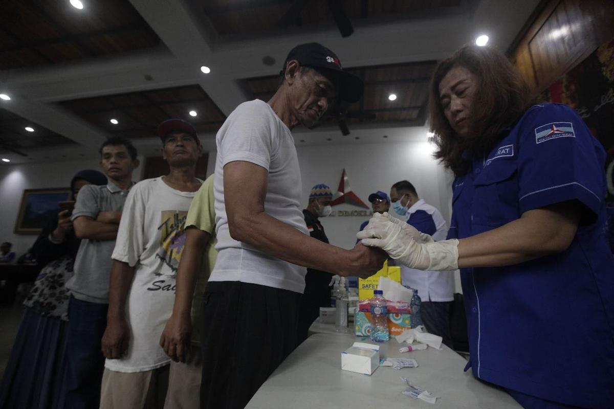 Aksi Cap Jempol Darah
