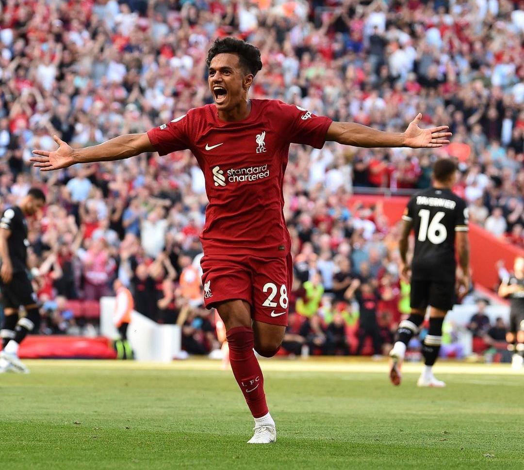 Liverpool Resmi Pinjamkan Fabio Carvalho ke RB Leipzig