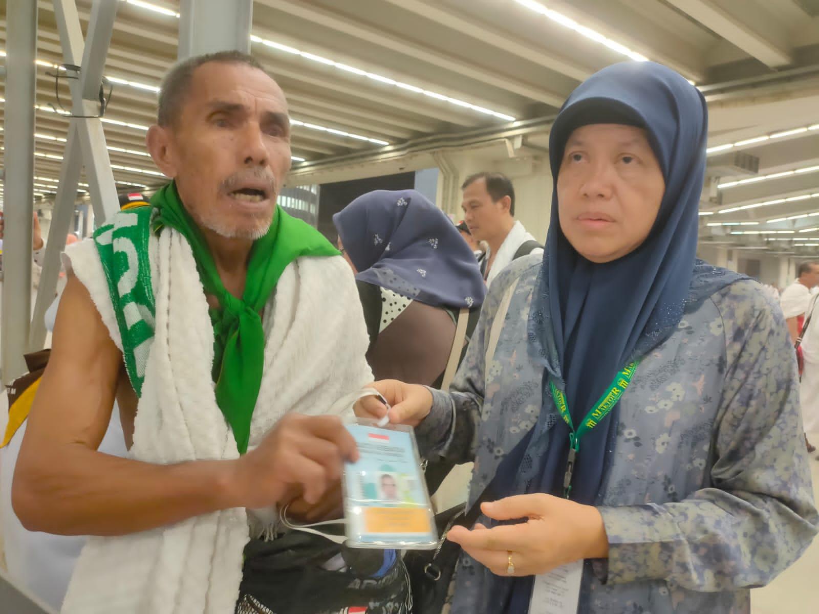 Imbas Terlantar di Arafah, Jemaah Lansia Pingsan Usai Lempar Jumroh di Mina