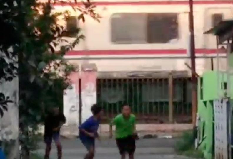 Bocil Pelempar Batu ke KRL di Depok Diamankan, Polisi: Ngaku Cuma Iseng Aja