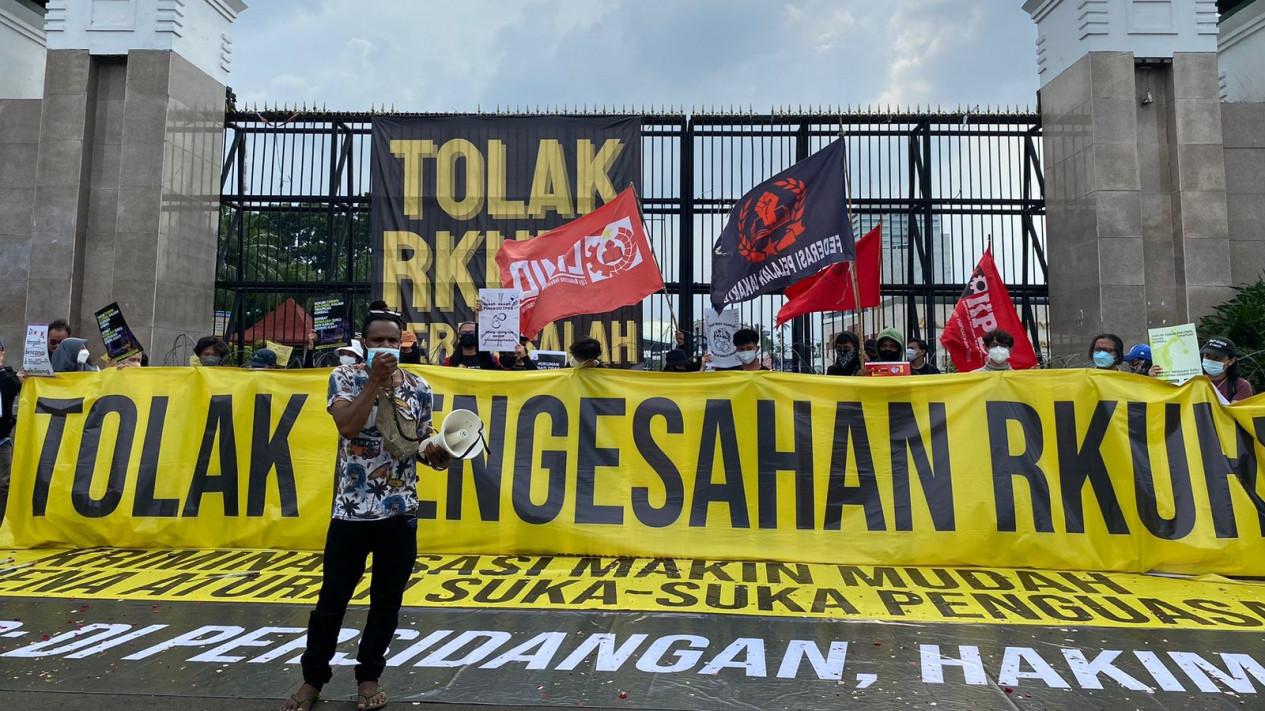 Awas! 66 Organisasi Sipil akan Geruduk Gedung DPR 28 Februari