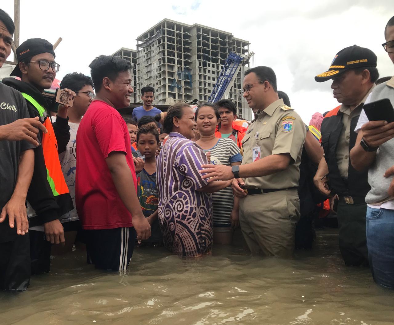 BPBD DKI Pompa 15 Titik Banjir di Jakarta