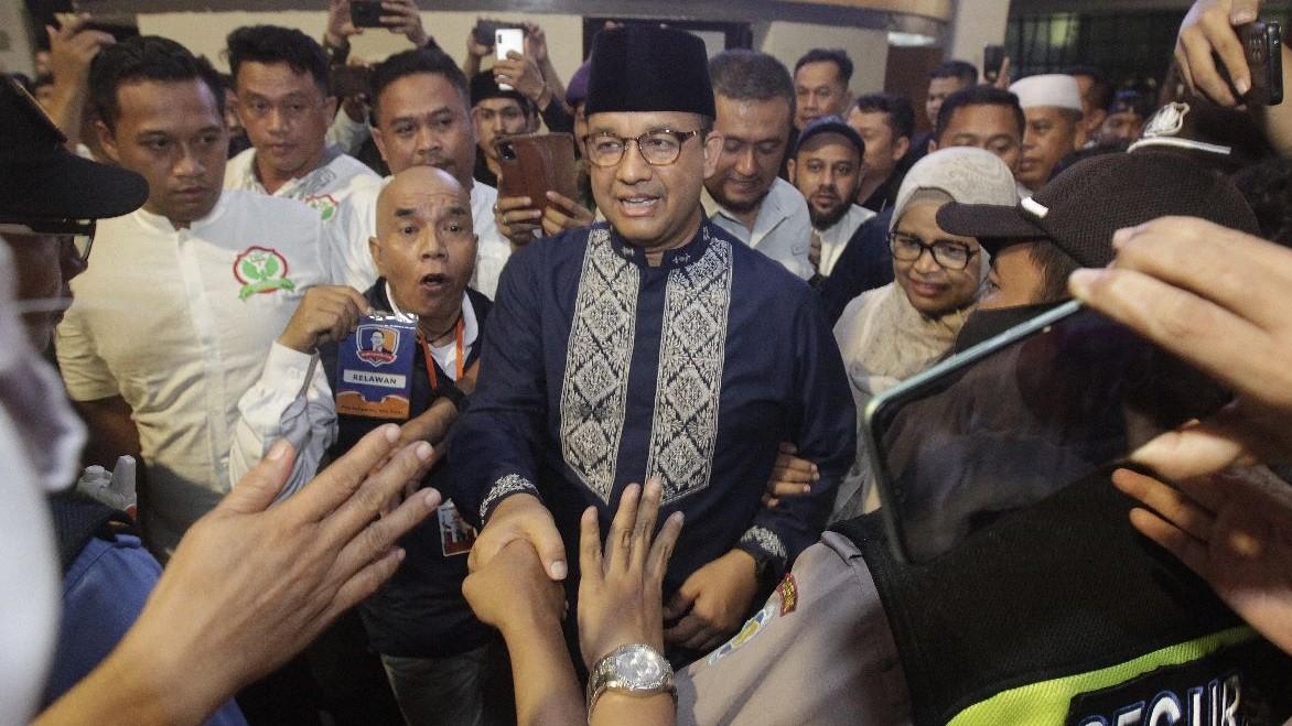 Pulang Ibadah Haji, Anies Baswedan Ogah Cawe-cawe Pemerintah Renovasi JIS