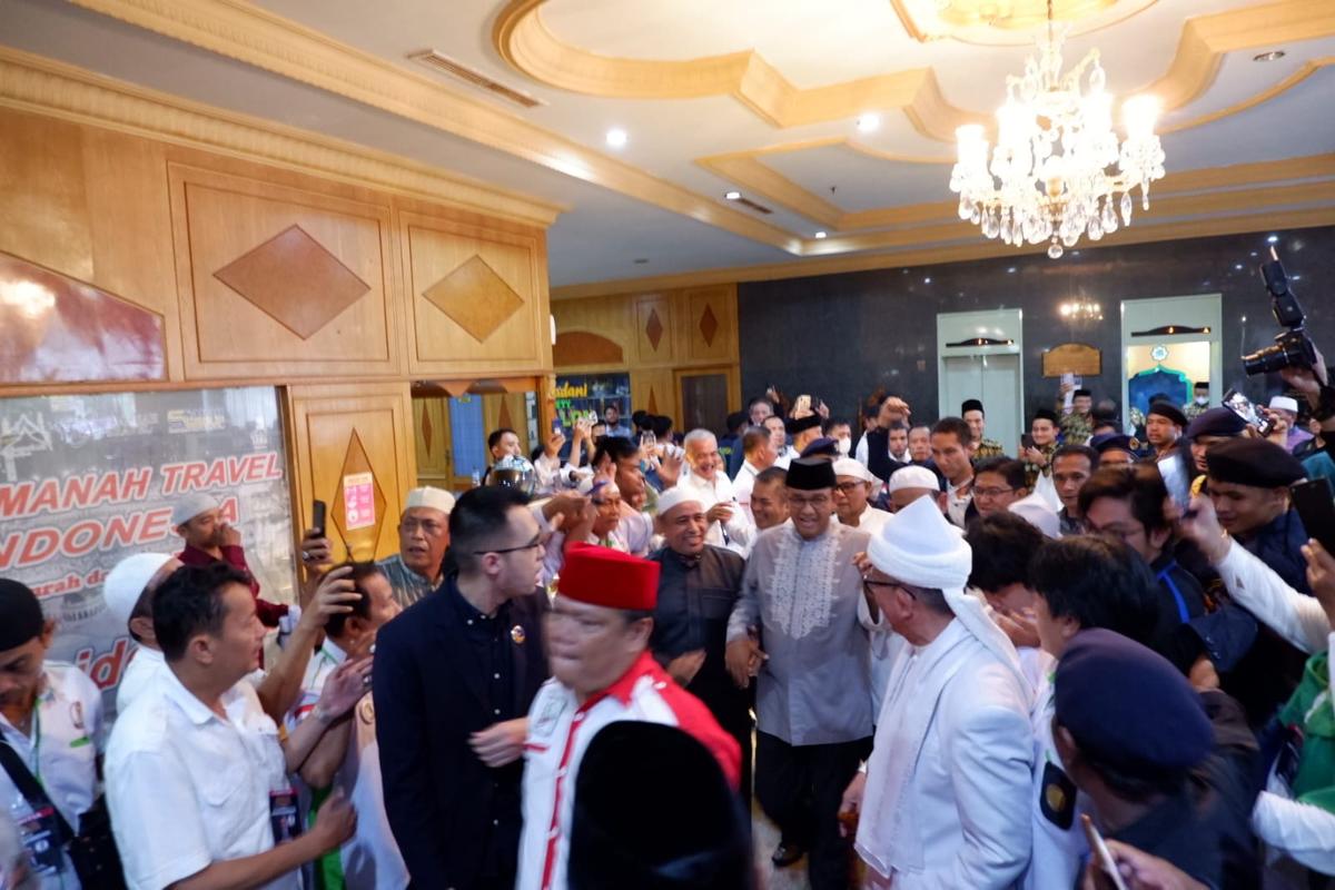 Ribuan Pendukung Sambut Anies di Kota Medan