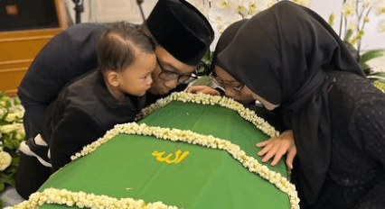 Pesan Atalia untuk Eril: Tunggu ya Sayang, Insya Allah Kita akan Bersama Lagi