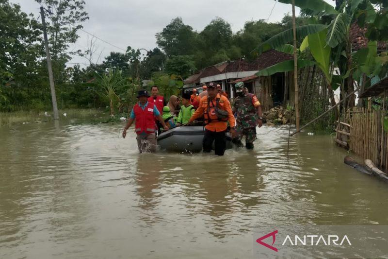 Curah Hujan Tinggi, Sejumlah Desa di Kabupaten Grobogan Tergenang Banjir 70 Sentimeter