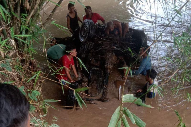 60 Rumah Terendam Banjir Hampir 1 Meter di Kampung Melayu