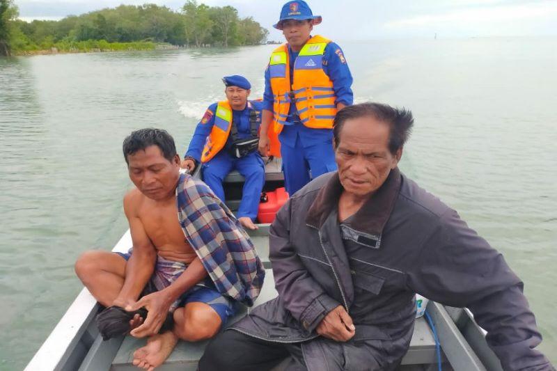 Basarnas Evakuasi Dua Orang Tenggelam usai Kapalnya Dihantam Ombak di Perairan Kolaka Utara