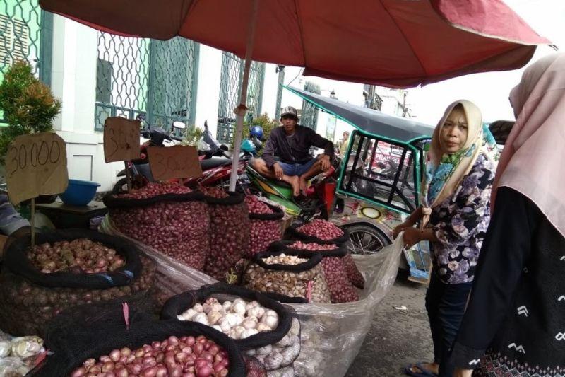 Duh, Harga Telur dan Hasil Bumi Bergerak Naik Jelang Natal