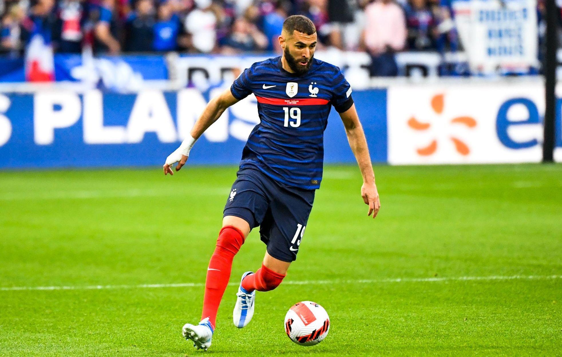 Resmi Gantung Sepatu dari Timnas, Merci Karim Benzema!