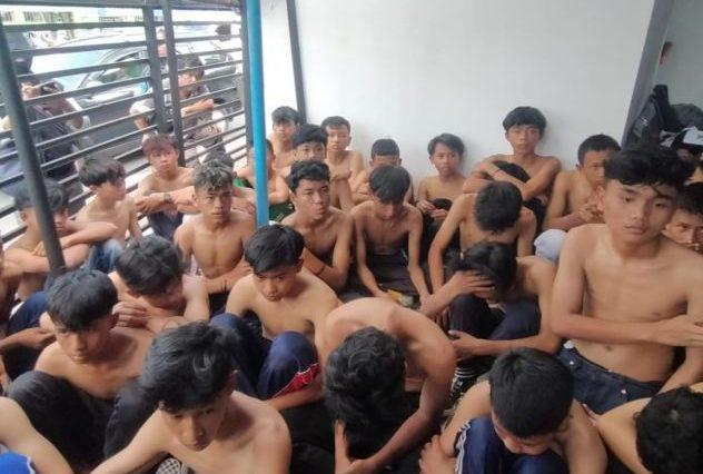 Polisi Tangkap Puluhan Siswa SMP hendak Tawuran di Cipanas Puncak, 2 Celurit Disita