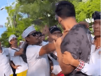 Parah, Bule Penantang Duel Pecalang ternyata Imigran Ilegal yang Diduga Asal Rusia