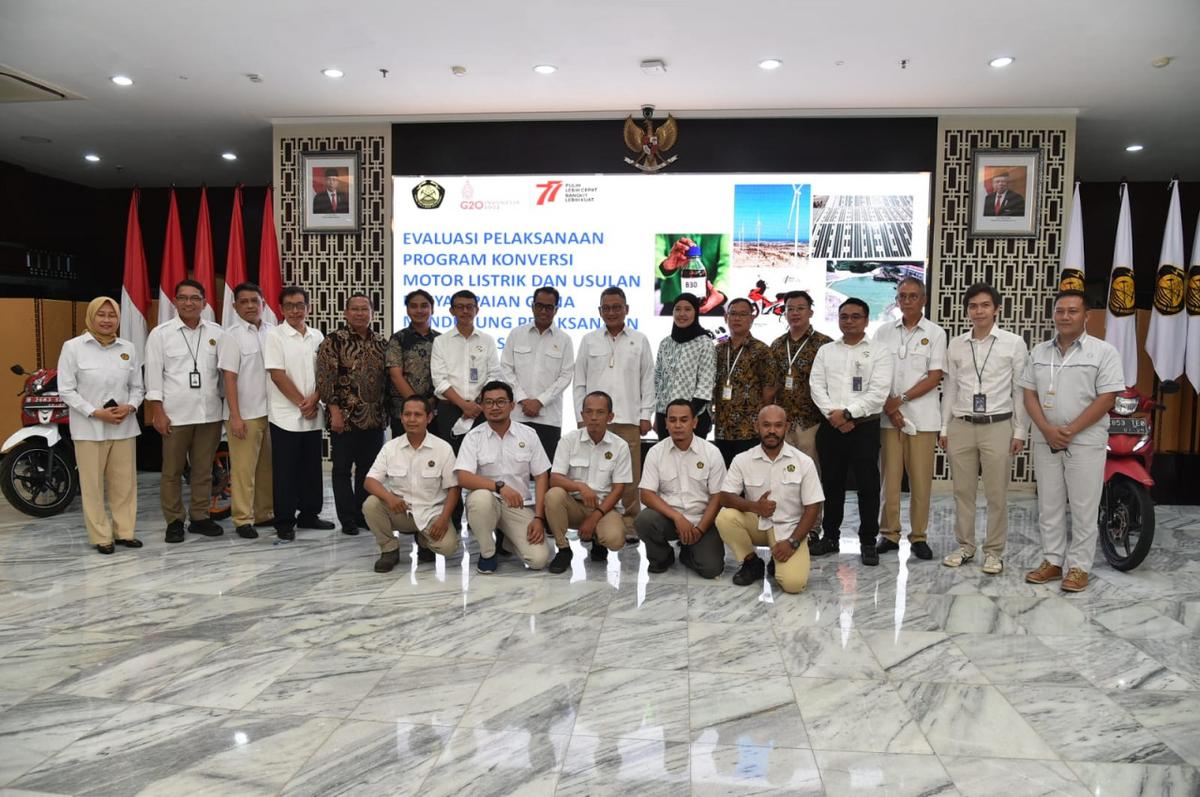 Pemerintah Komit Percepat Konversi Motor Listrik