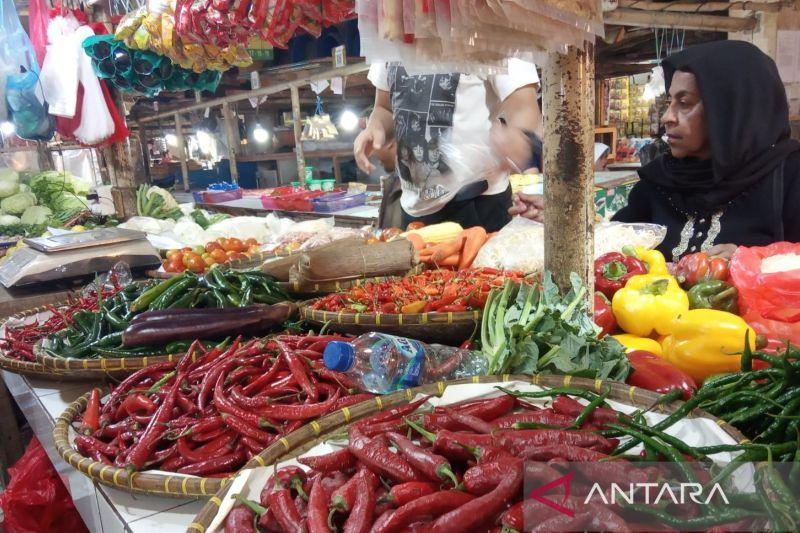 Mendag Bilang Harga Sembako Stabil usai Kenaikan Harga BBM, Tapi Telor, Cabe Mahal!