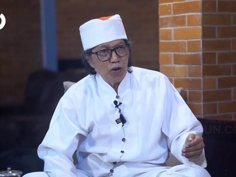 Sebut Jokowi Firaun, Cak Nun Mohon Ampun kepada Allah SWT