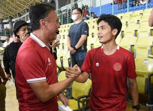 Penampakan Bintang Emon Ketemu Iwan Bule Usai Viral Stand Up Comedy Bahas Ketum PSSI