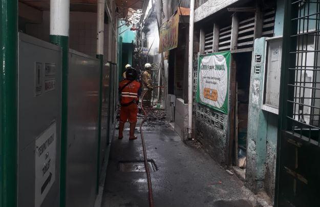 Kos-kosan di Jatinegara Jaktim Kebakaran!