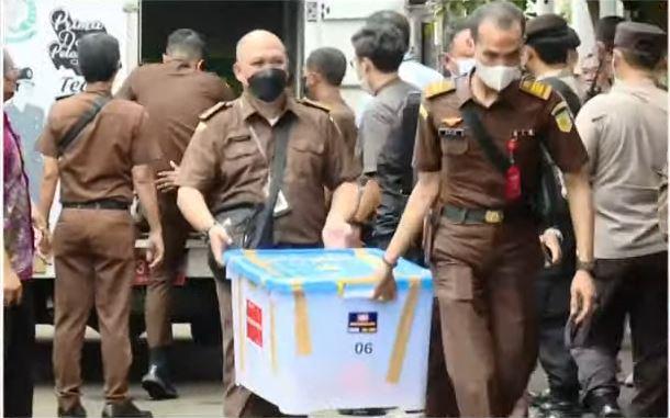 17 Kontainer Berkas dalam Kasus Sambo Diserahkan ke Jaksa