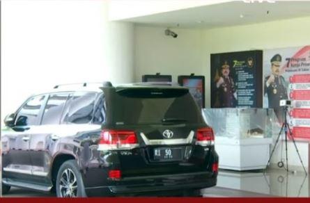 Mobil Berpelat RI 50 Milik Wakil MPR Terpantau Hadir di Pelimpahan Kasus Sambo, Ngapain?