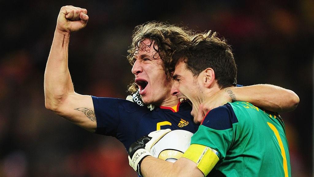 Puyol Minta Maaf Komentari Cuitan Nyeleneh Casillas Mengaku Gay
