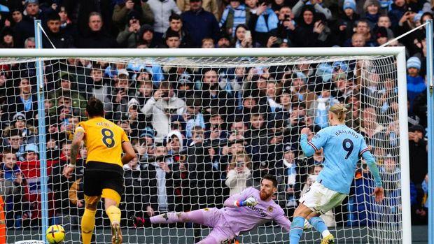 Manchester City Libas Wolves 3-0