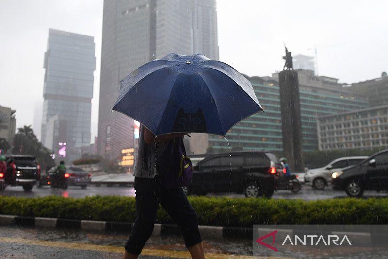 BMKG: Hujan Ringan Diprediksi bakal Guyur Sejumlah Wilayah DKI Jakarta Siang Ini