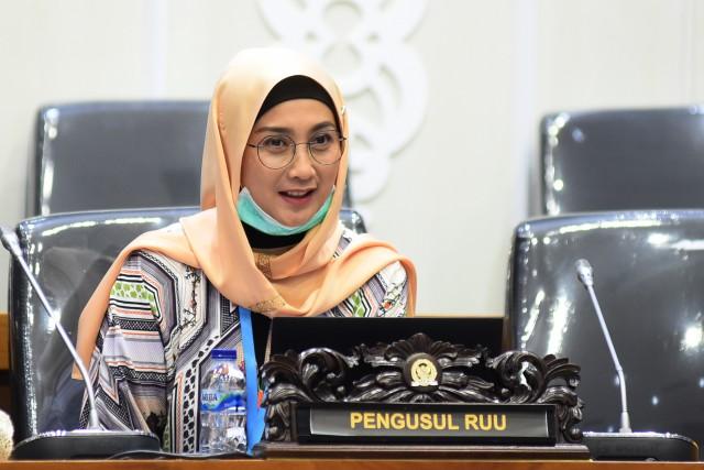 Mau Maju di Pilgub Jabar, Teh Desy?
