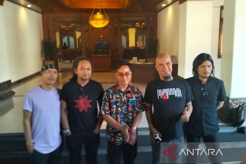 Ahmad Dhani Janji akan Sajikan Konser Terbesar di Kota Gibran Rakabuming