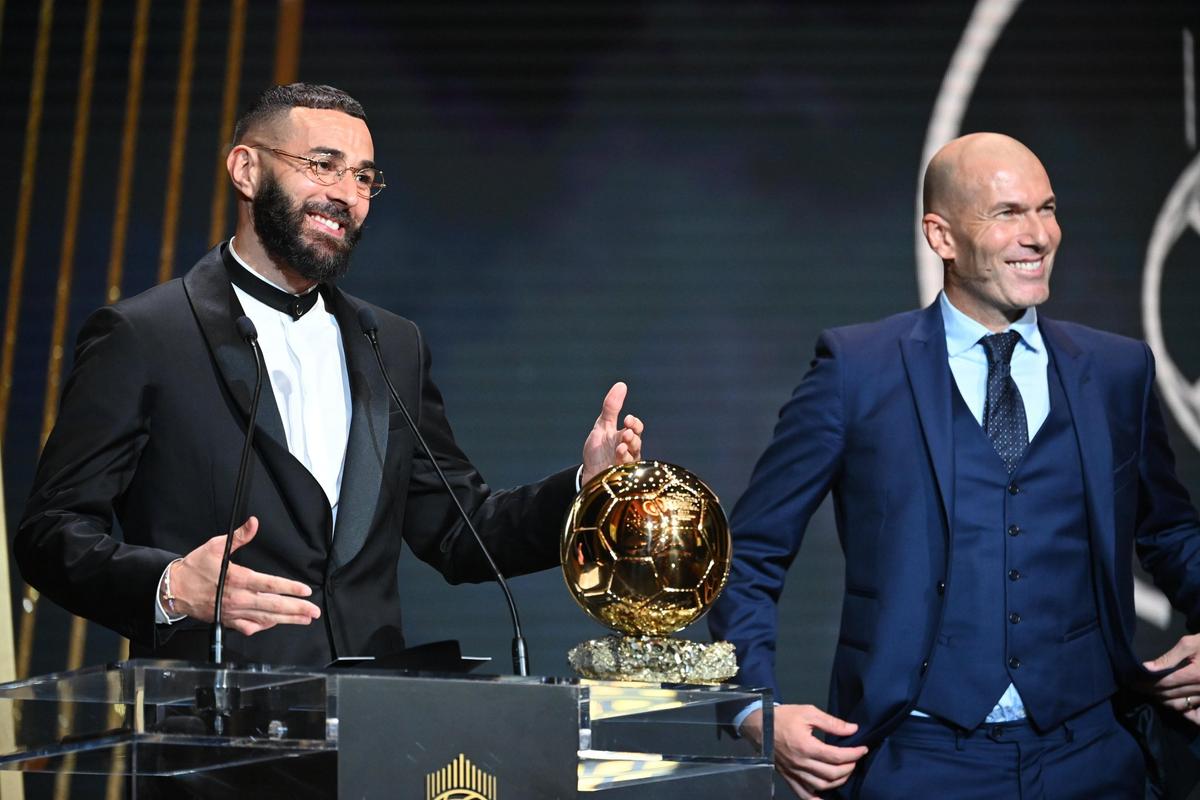 Selamat! Karim Benzema Raih Trofi 'Golden Ball' Pertama Sepanjang Kariernya