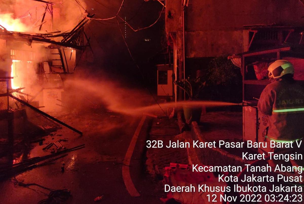 Kebakaran Rumah di Tanah Abang Jakpus, 16 Unit Damkar Dikerahkan
