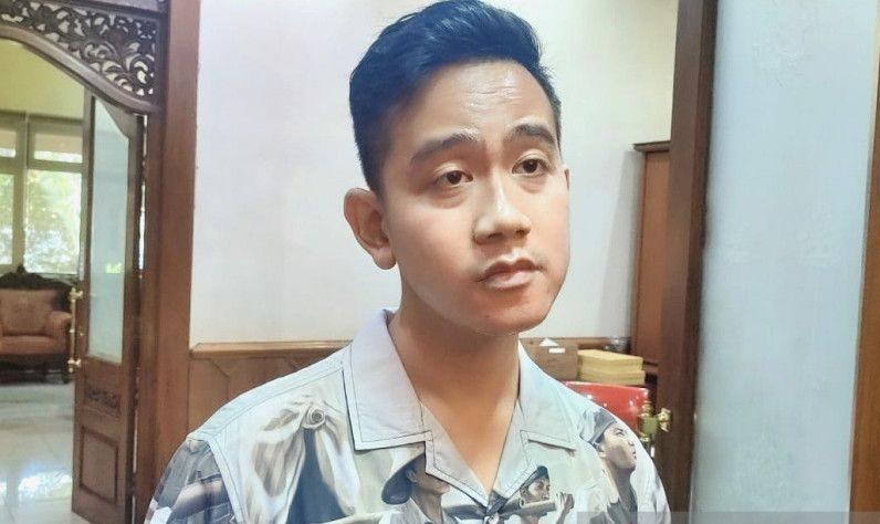 Telepon Hasto Bakal Menghentikan Manuver Gibran?