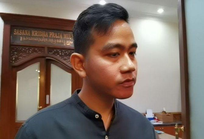 Gibran Bantah Lakukan Manuver Politik: Saya Cuma Anak Kecil Jangan Panik