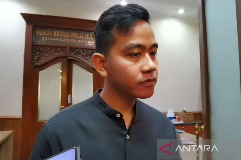 Sempat Beda Pendapat soal PD U-20, Gibran Langsung Temui Ganjar dan Minta Maaf