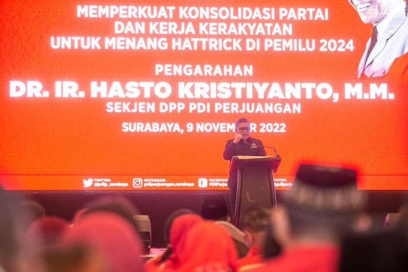 Sekjen PDIP Beberkan Strategi Menangi Pemilu 2024 di Surabaya
