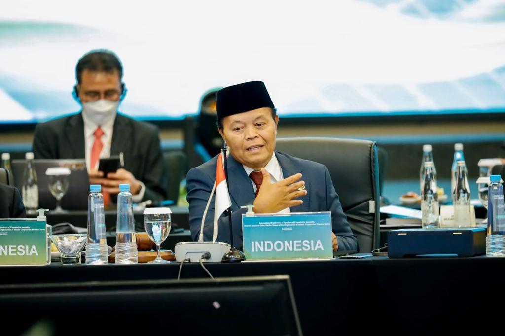 Kritik Kenaikan Biaya Haji, HNW: Padahal Pihak Arab Saudi Turunkan 30 Persen