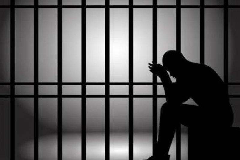 Makin Berat! Hukuman Doni Jadi 8 Tahun Penjara