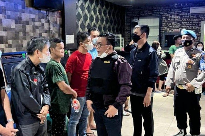 Kapolda Sumut Terjun Langsung Gerebek Lokasi Judi, Puluhan Orang Ditangkap
