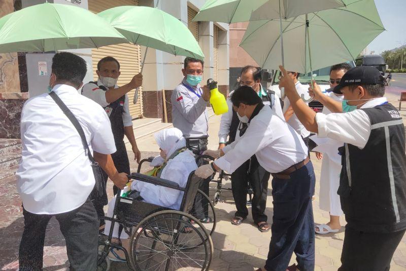 Jamaah Lansia dan Komorbid Kudu Dibadalkan saat Lontar Jumrah