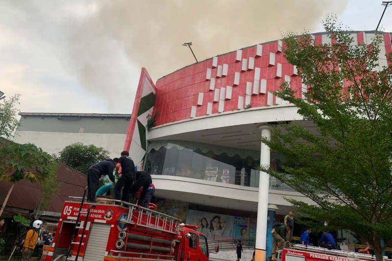 Kebakaran Pusat Perbelanjaan di Kendal Jateng, Satu Pekerja Proyek Ditemukan Tewas