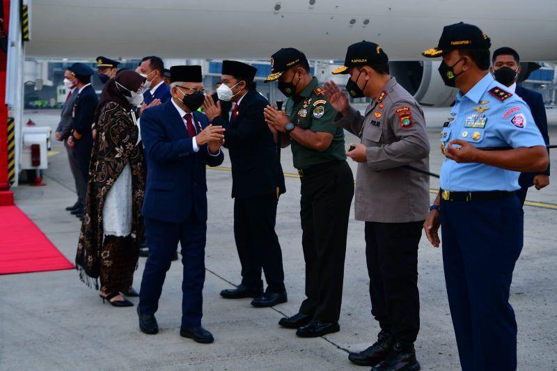 Usai Tunaikan Ibadah Haji, Wapres Ma'ruf Amin dan Istri Tiba di Tanah Air
