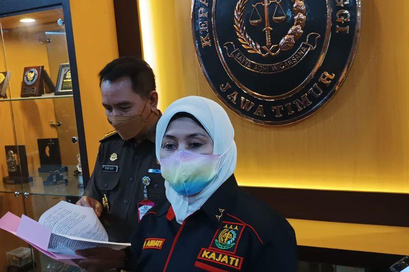 Kejati Jatim Tahan Empat Tersangka Kredit Macet Rp5,4 Miliar