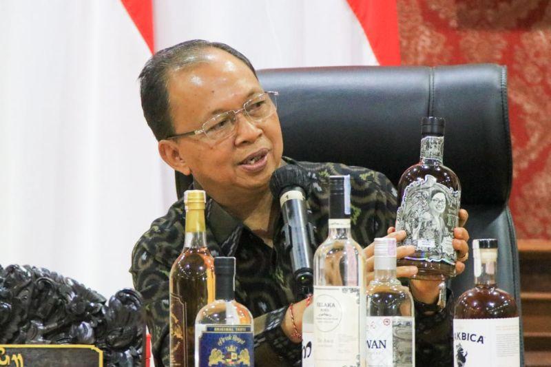 Gubernur Bali: Kalau Kemasan Araknya Pakai Aksara Bali, Produknya akan Naik Kelas