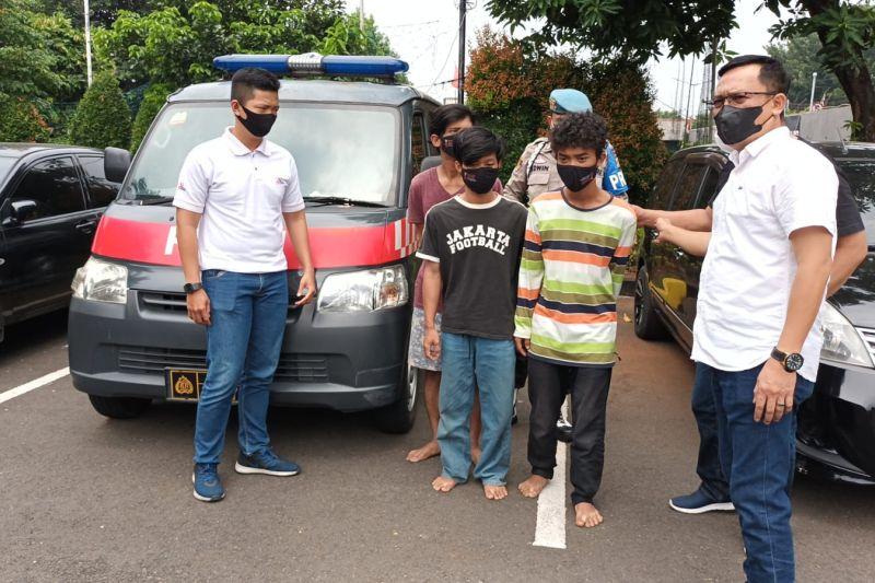 Tiga Pengamen yang Ancam Pemilik Warung dengan Celurit di Ciracas Ditangkap
