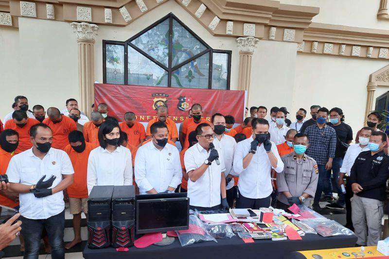 Ungkap Kasus Perjudian dalam 2 Minggu di Jambi, Ratusan Pelaku Ditangkap