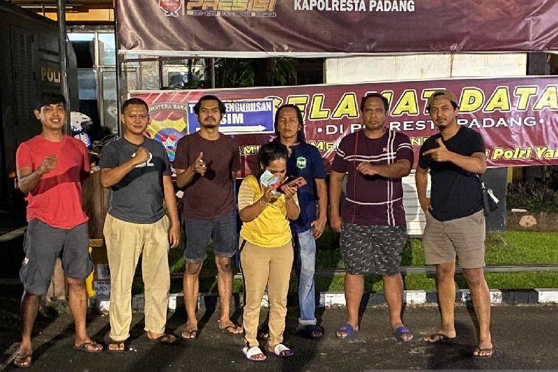 Jual Anak 16 Tahun ke Pria Hidung Belang, Muncikari di Padang Ditangkap