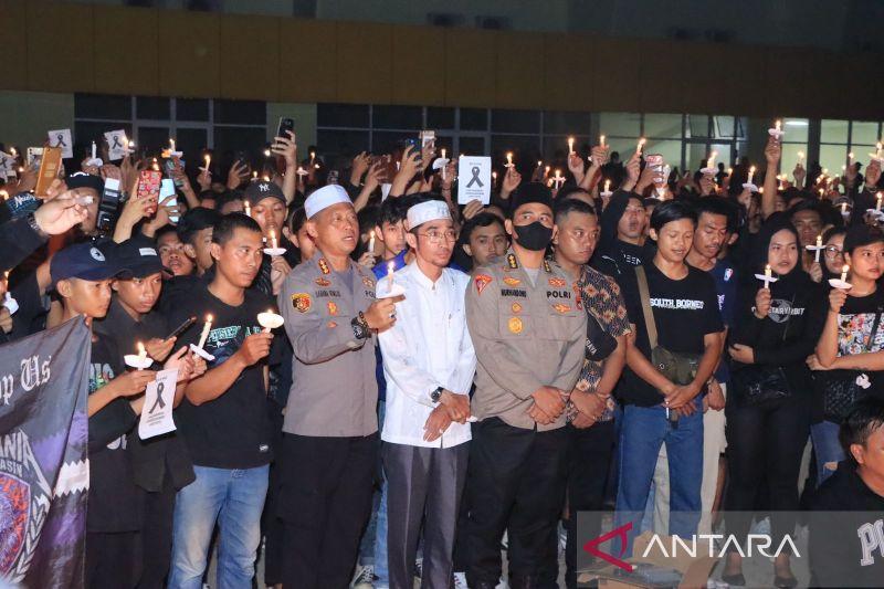 Rangkul Para Suporter, Polisi di Banjarmasin Sampaikan Pesan Damai Sepakbola